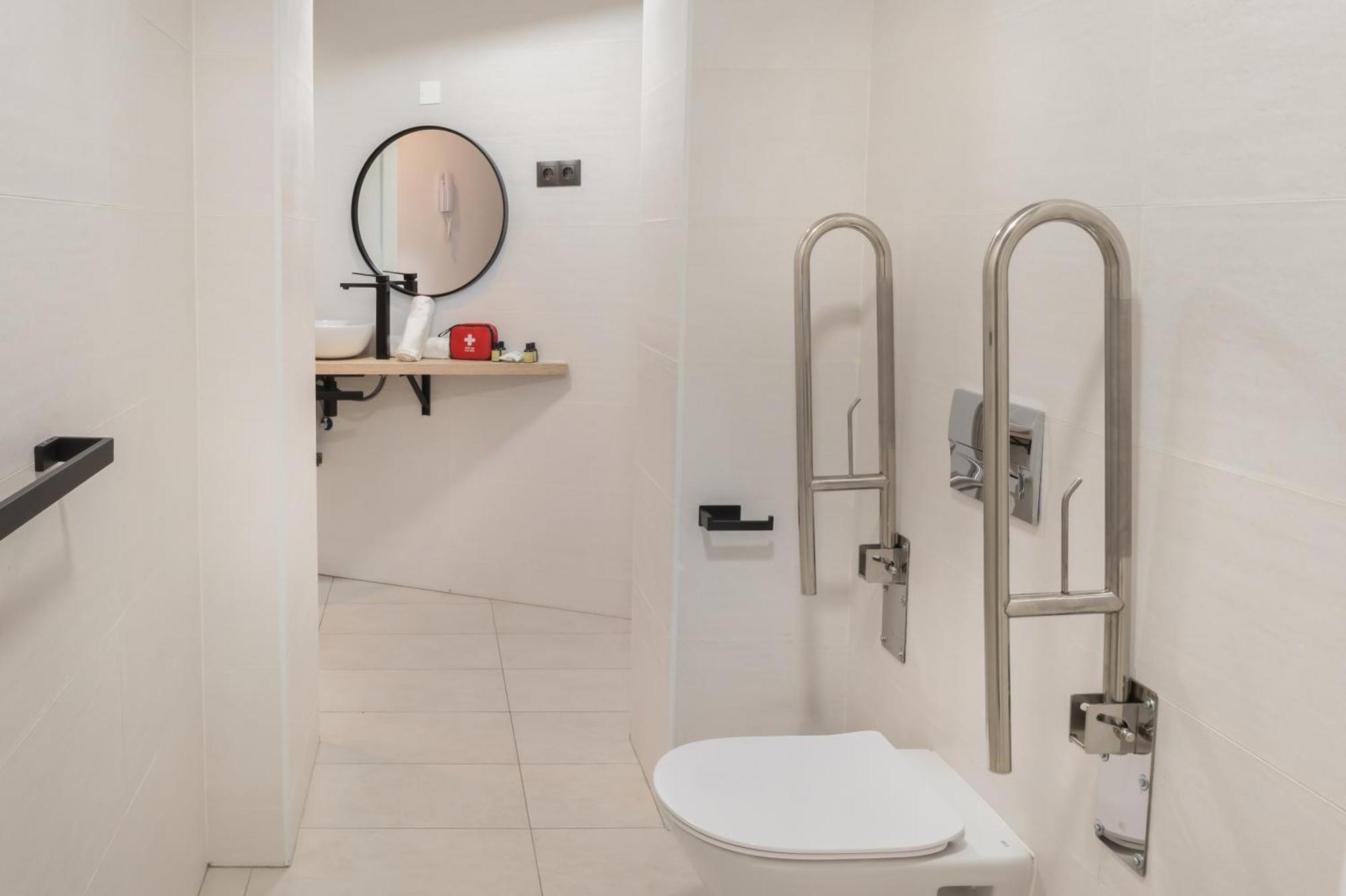 Dobo Malaga Postigos Малага Экстерьер фото